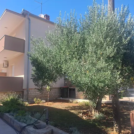 Apartman Marko I Teo Zára